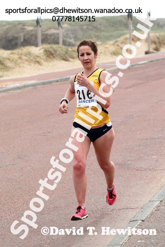 Sand Dancer Race, South Shields. Photo: David T. Hewitson/Sports for All Pics